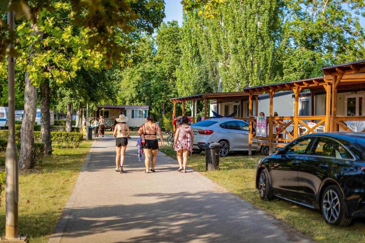 Balatontourist Fuered Camping & Bungalows Balatonfüred Exterior foto